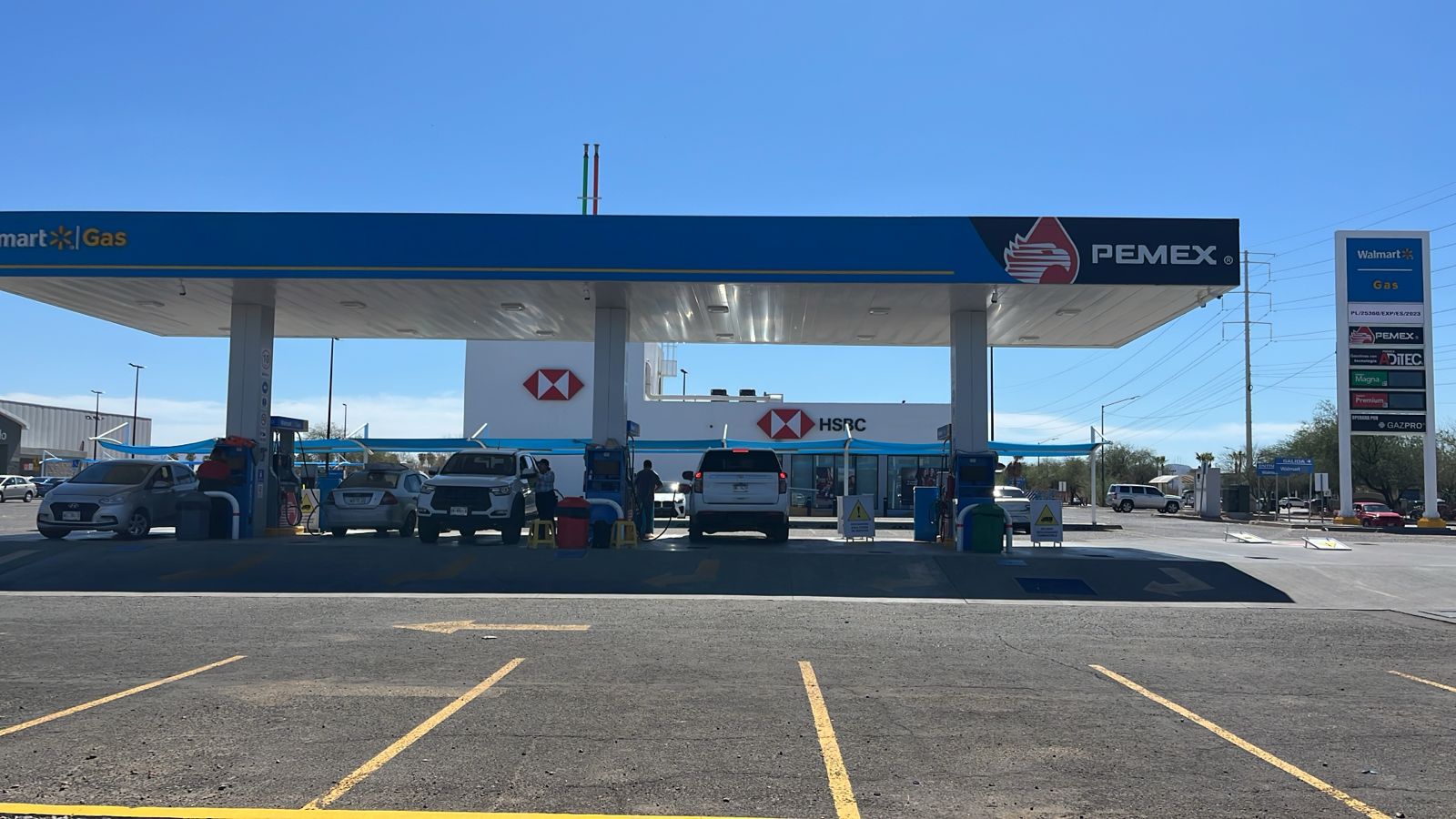 Gazpro alcanza 34 estaciones y avanza con nuevas aperturas junto a Grupo Walmart